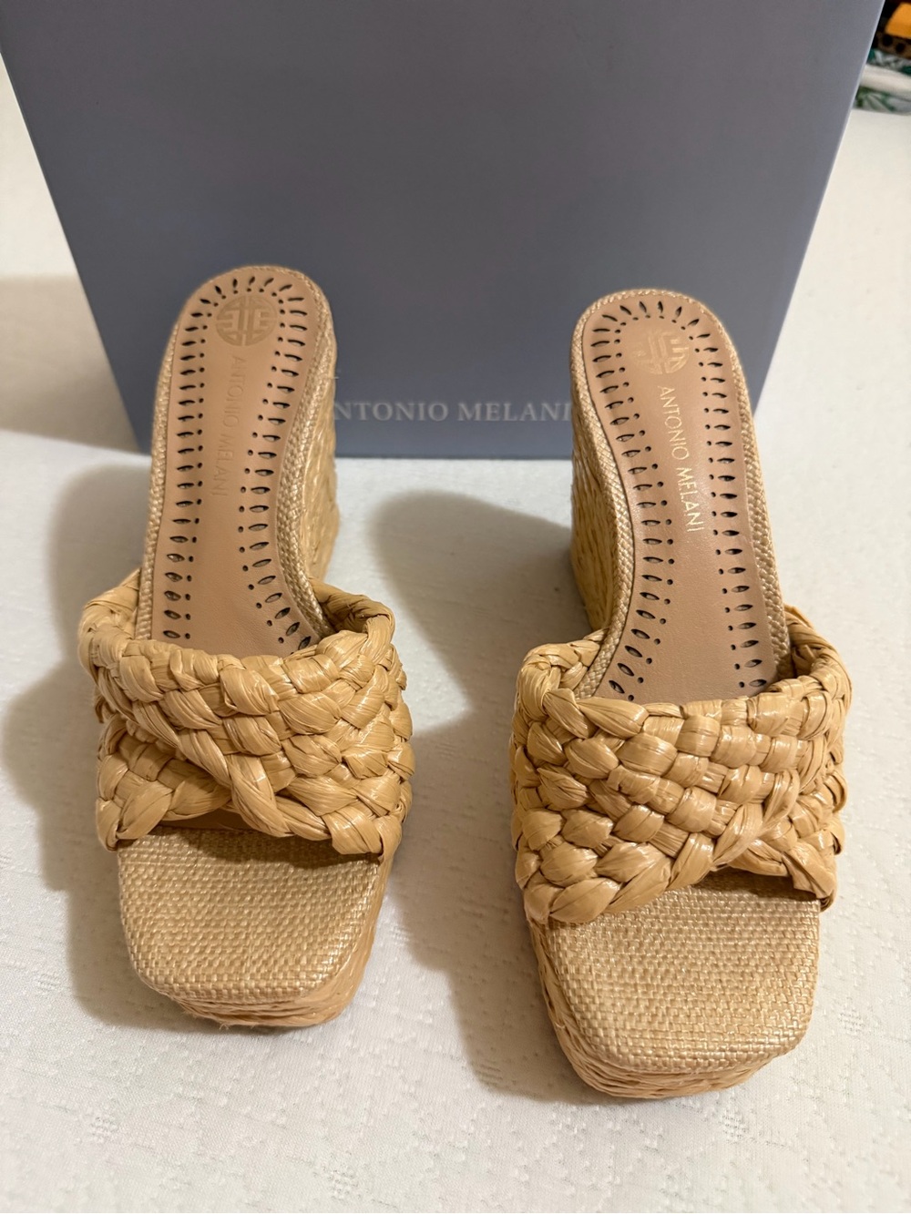 ANTONIO MELANI Like New Size 6 Natural Tan Braided Platform Slide Sandals